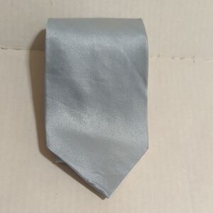 Bruno Piattelli Men's Baby Blue 100% Silk Tie Made in Korea